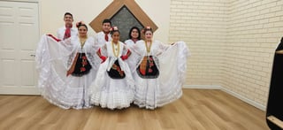 Grupo Folklorico Los Cocuyos